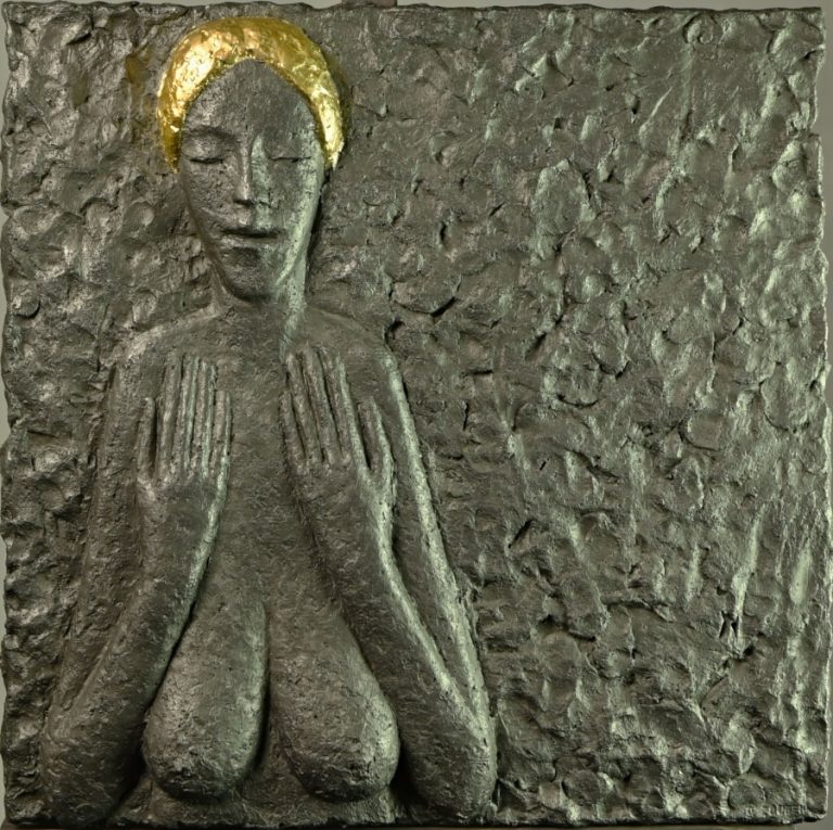 Ještě Děkuji je velkolepé, úchvatné dílo o rozměru 50 x 50 cm. Stejně jako u velkých bronzových reliéfů Olbrama Zoubka i tyto cementové reliéfy patří mezi tzv. Haut-reliéfy (reliéfy s vysokým profilem). Hlava dívky vystupuje více než 5 cm nad povrch reliéfu stejně jako její celé tělo a zejména poprsí.