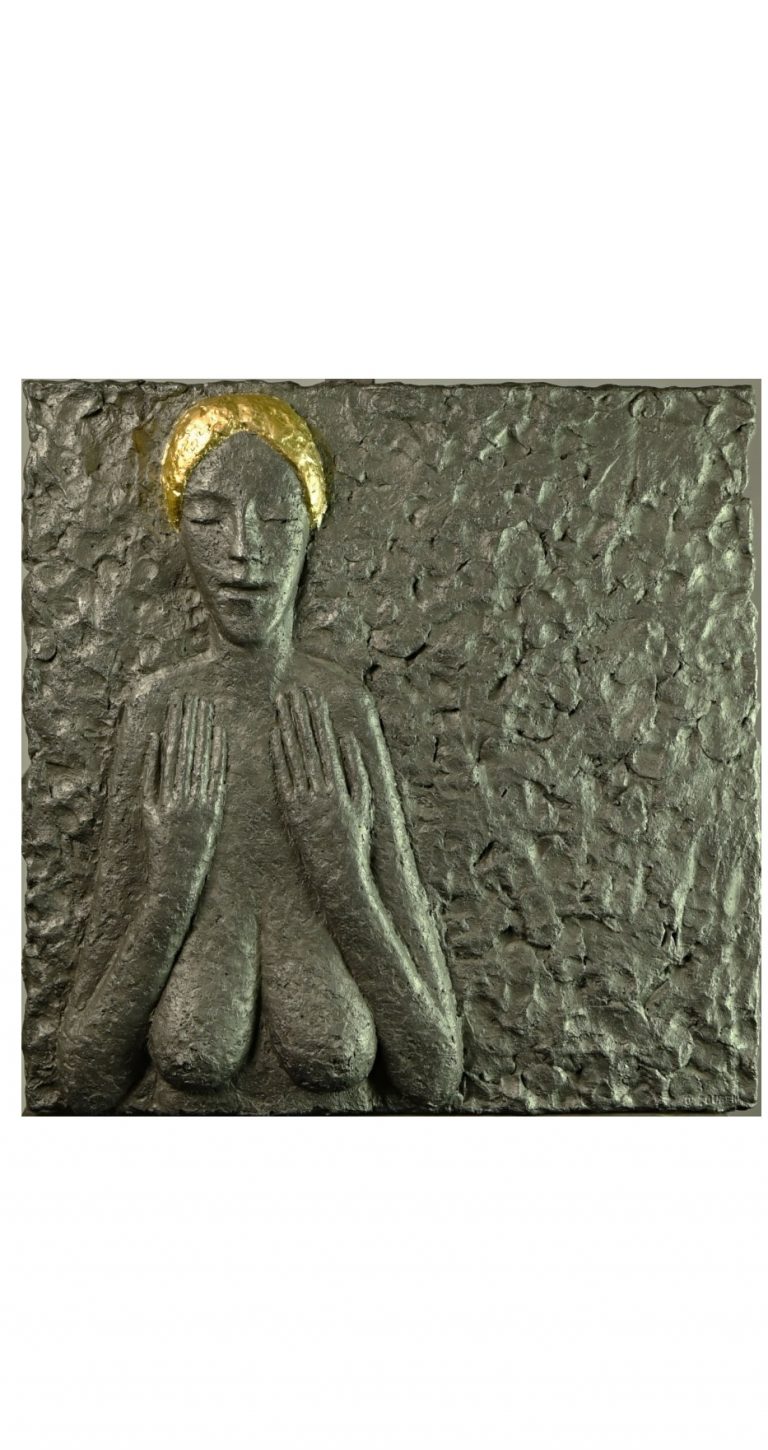 Ještě Děkuji je velkolepé, úchvatné dílo o rozměru 50 x 50 cm. Stejně jako u velkých bronzových reliéfů Olbrama Zoubka i tyto cementové reliéfy patří mezi tzv. Haut-reliéfy (reliéfy s vysokým profilem). Hlava dívky vystupuje více než 5 cm nad povrch reliéfu stejně jako její celé tělo a zejména poprsí.