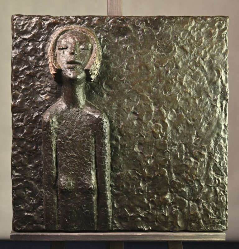 Velkolepý bronzový reliéf Ještě Jiskra vytvořil Olbram Zoubek v roce 2004. Jde o nádherné dílo o rozměru 50 x 50 cm.