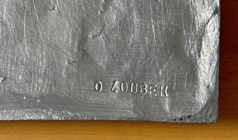 Detail signatury raznicí O ZOUBEK.