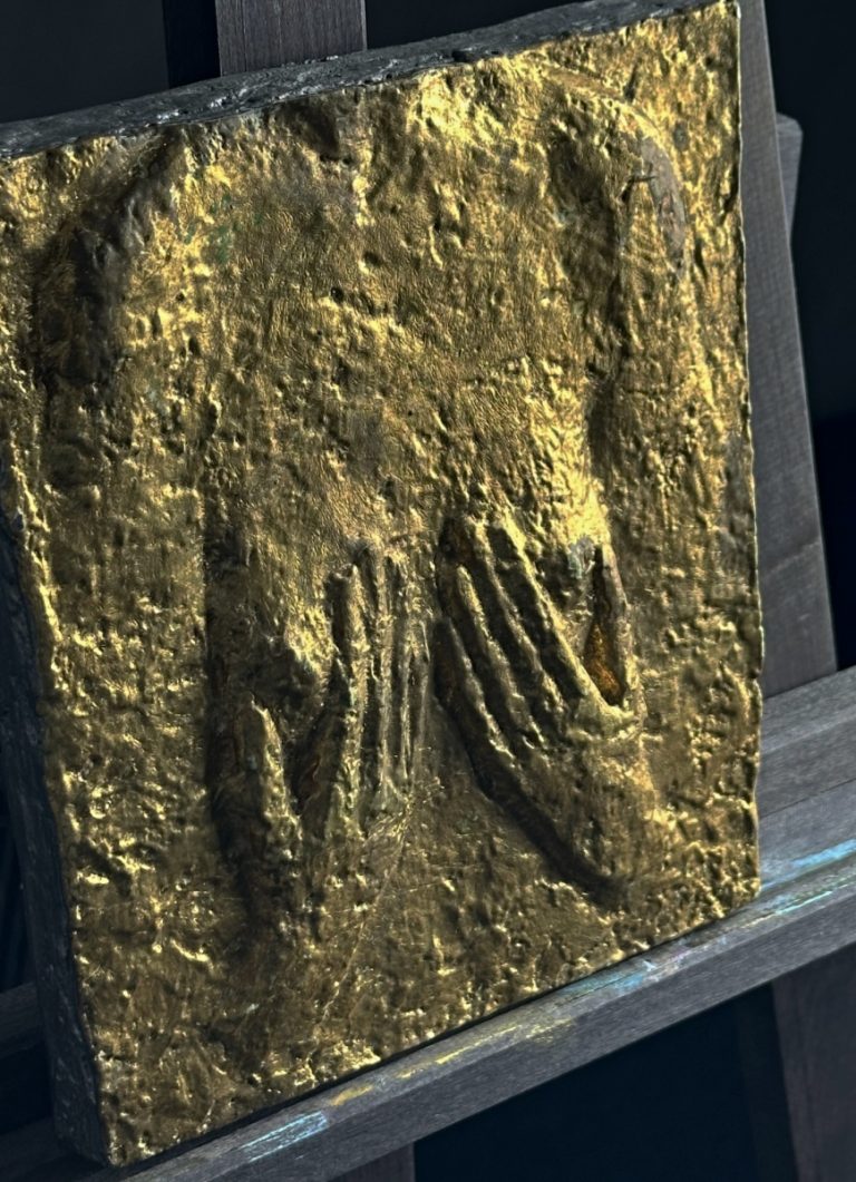 Reliéf.